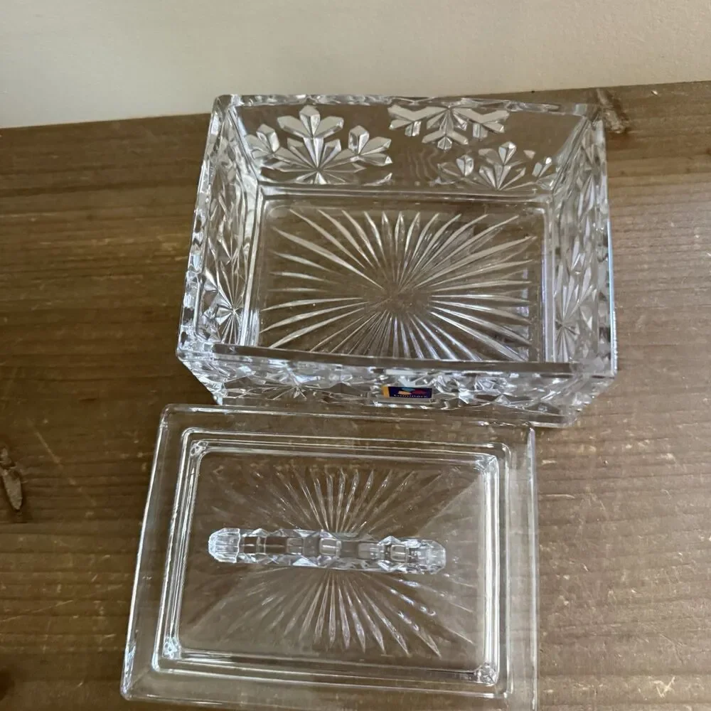 Snowflake Covered Glass Box Holiday Magic Candy Bee Box Dish by Luminarc New